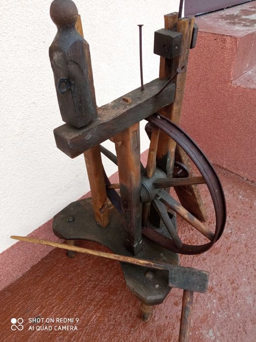 Stary kredens z lat 50 stara kołyska 1930