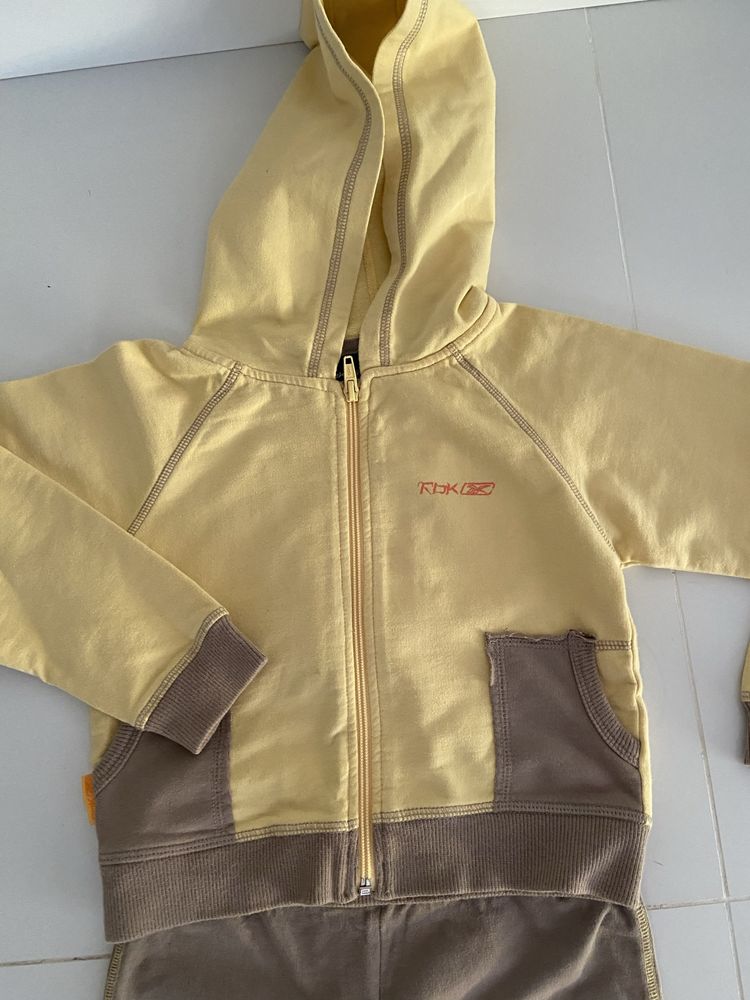 Reebok dres dziecięcy  rozmiar 104 cm