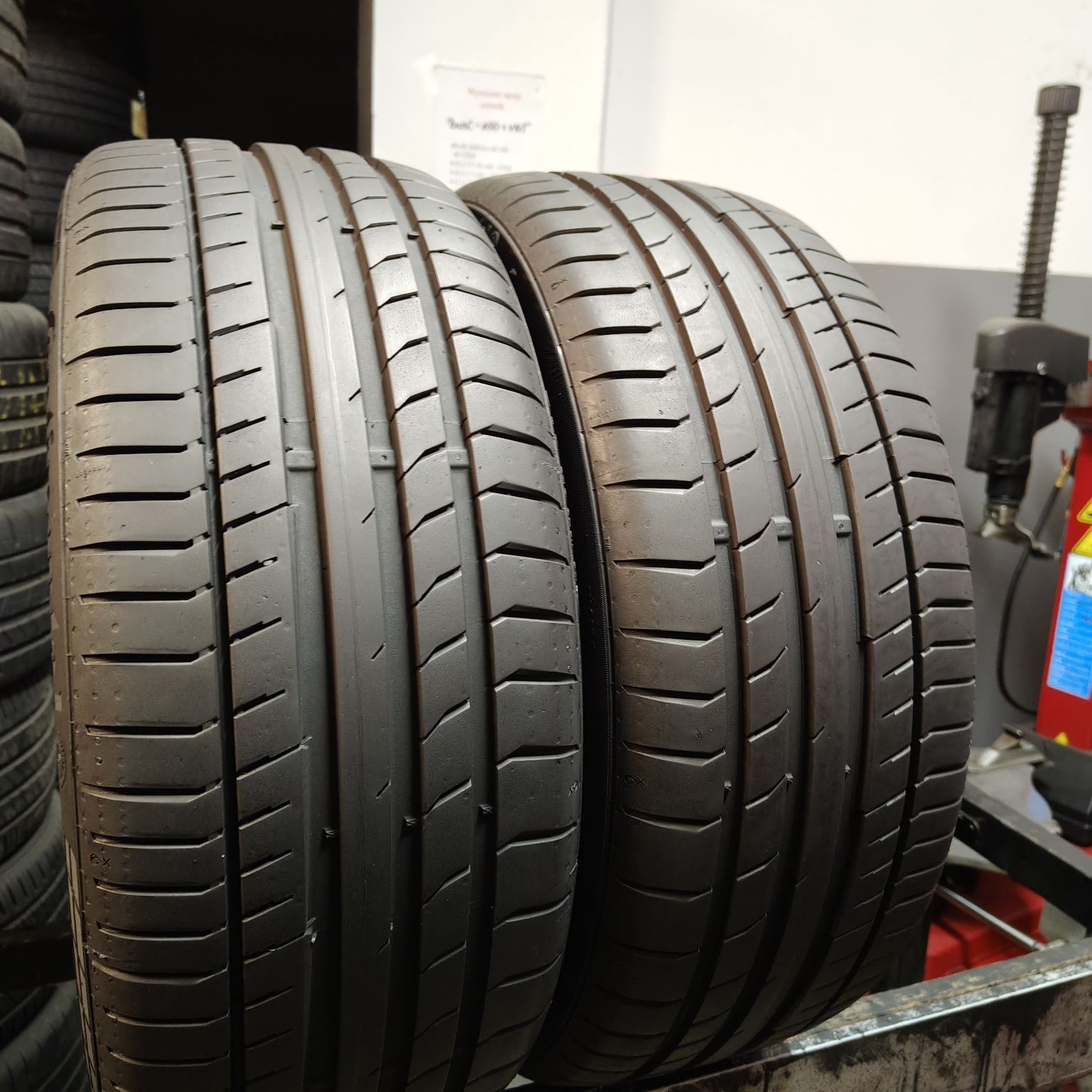 225/40/18 XL Sprzedam parę opon letnich Continental