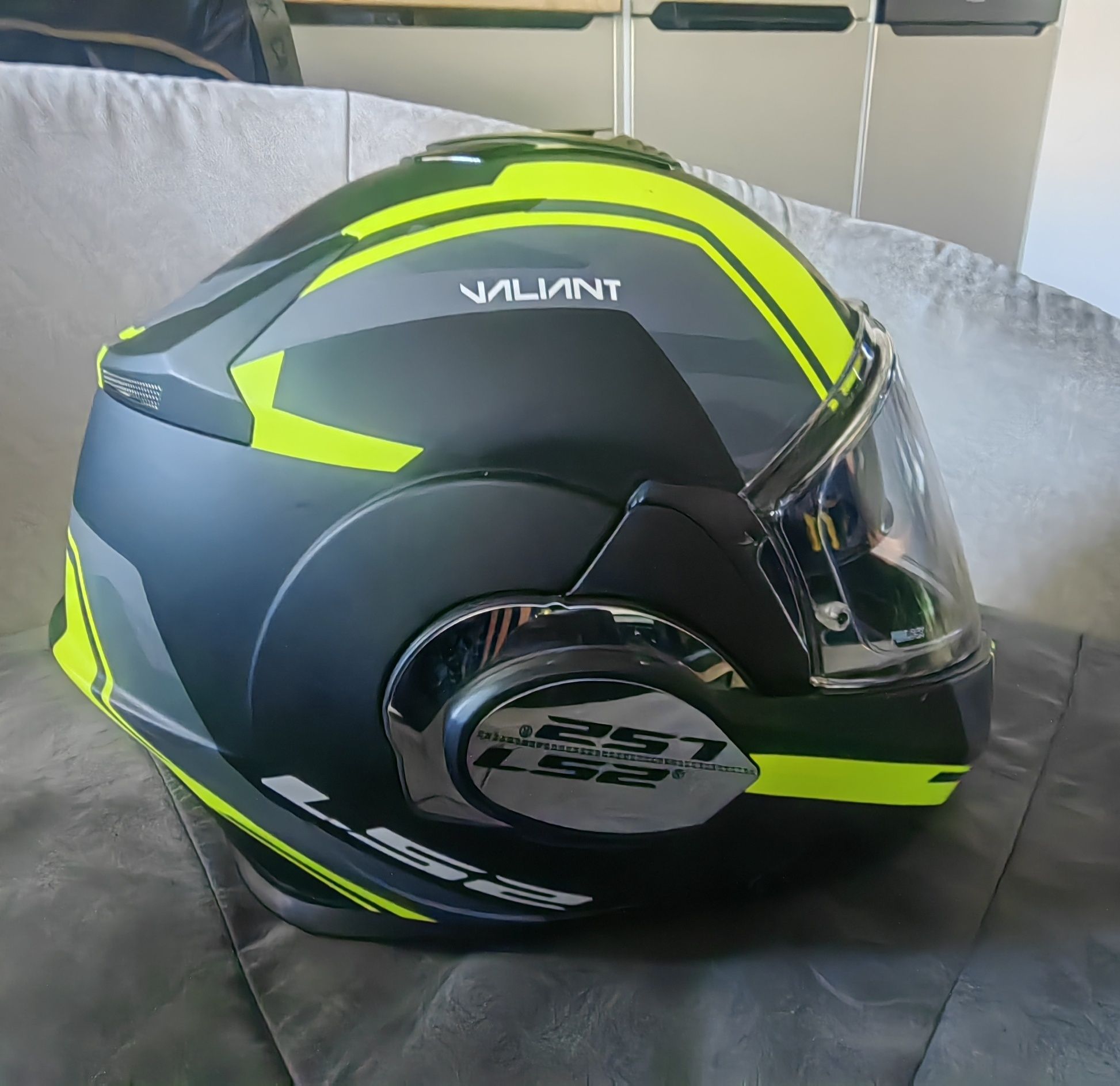 Kask motocyklowy LS2 ff 901 rozm M