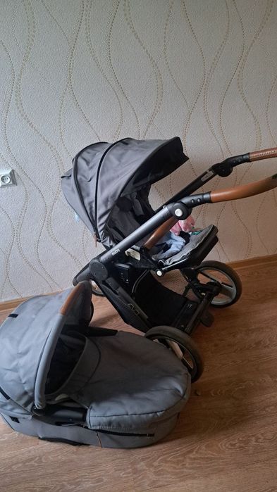 Продам каляску 2 в 1