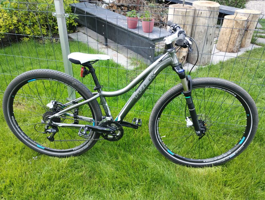 Rower TREK Cali SL koła 29 ROCKSHOX Shimano Deore Alivio Hydrualik Sky