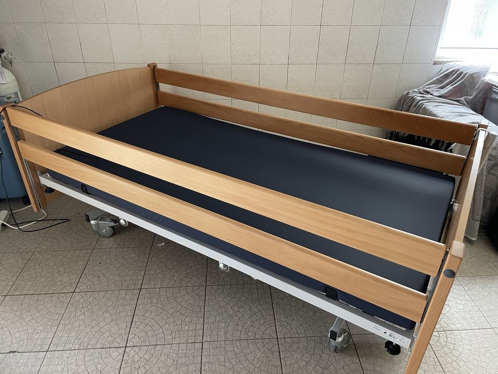 Cama articulada elétrica com colchão