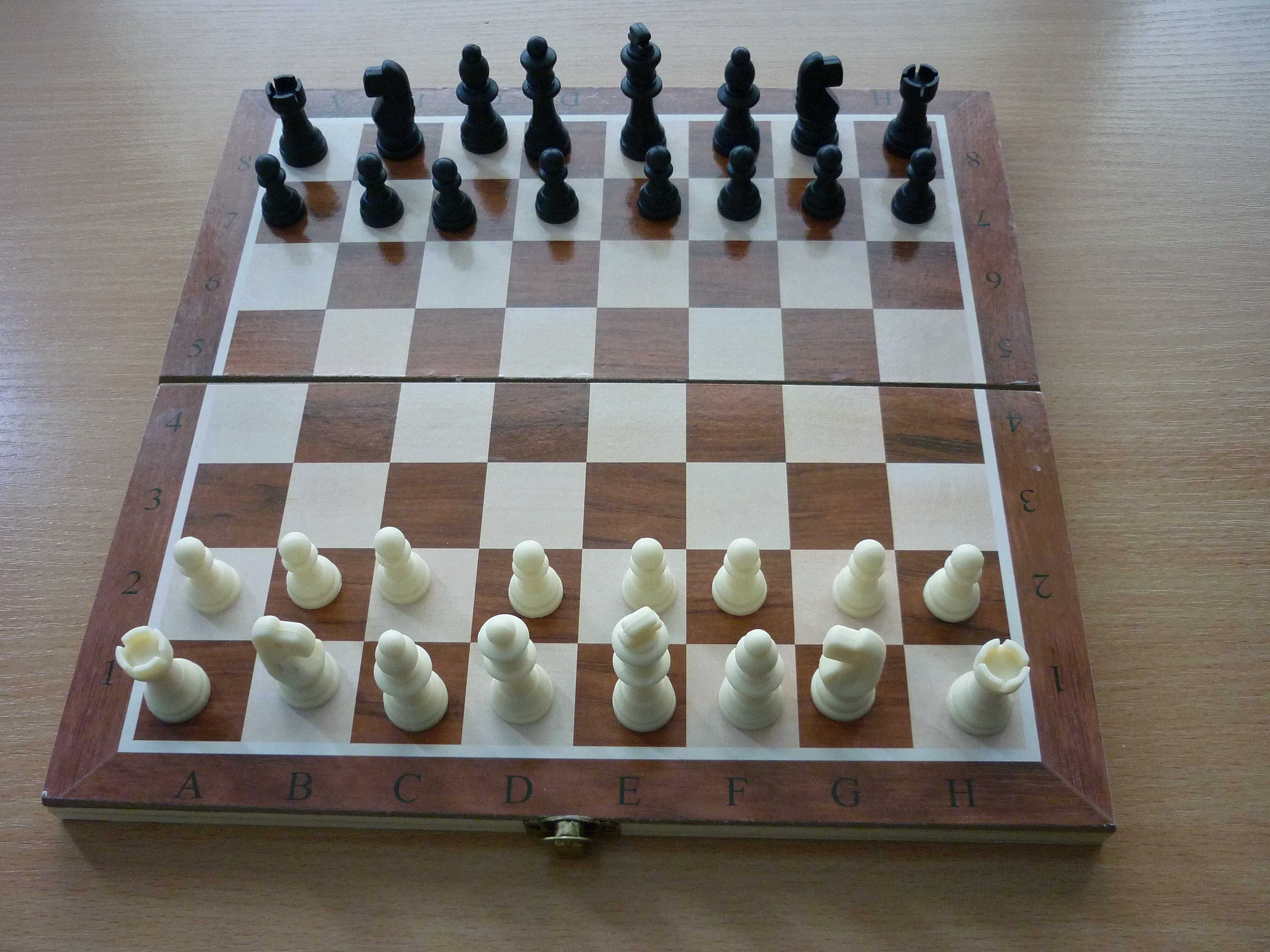Шахи 3 в 1, в одному наборі, за нардами та шашками, 34*34 см розмір