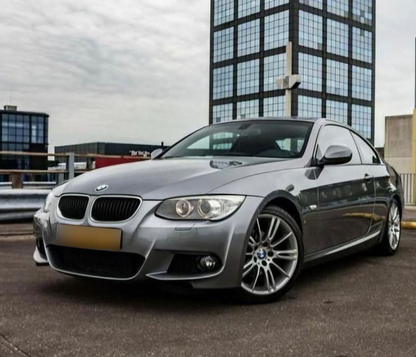 BMW 320 i Coupe Auto