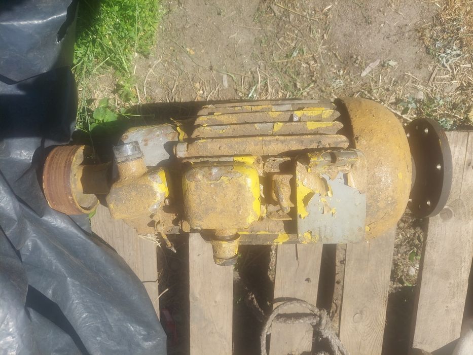 Sprawne Silniki elektryczne, wyciągarka   5,5 kW 17 kW Cena 3 zł za kg