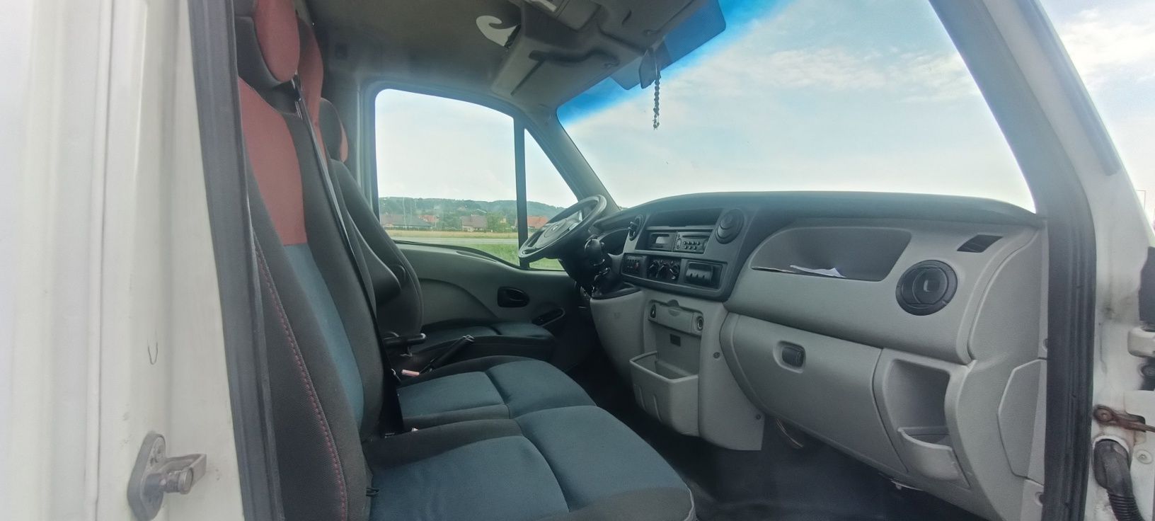 Renault Master 2.5dci 120km pomoc drogowa auto laweta  hak 10lat 1 wł
