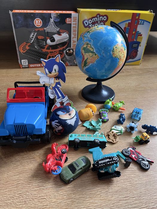 Лот іграшок для хлопчика