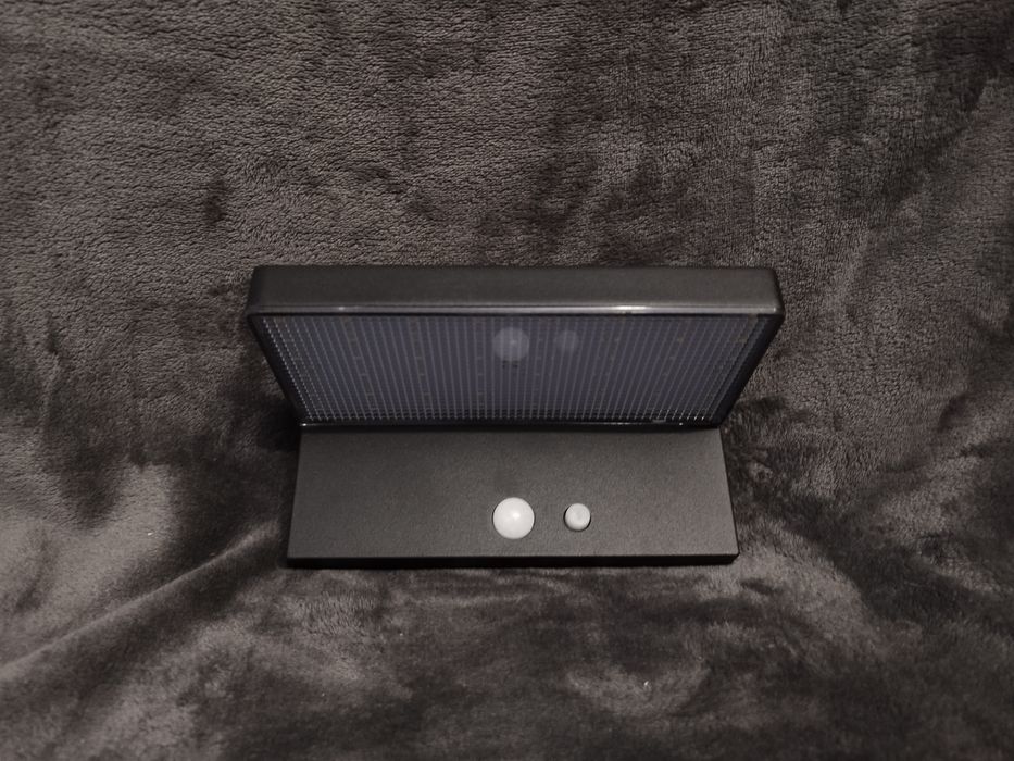 Lampa solarna naścienna dawalight