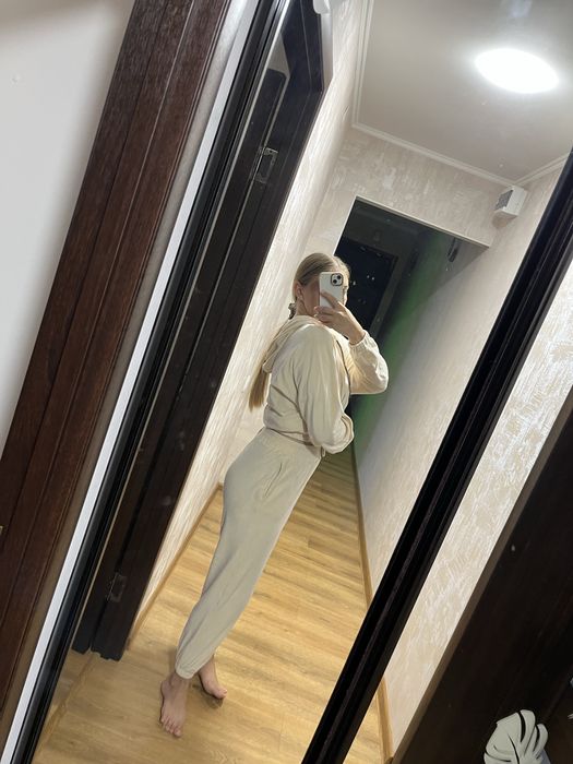 Костюм велюровий