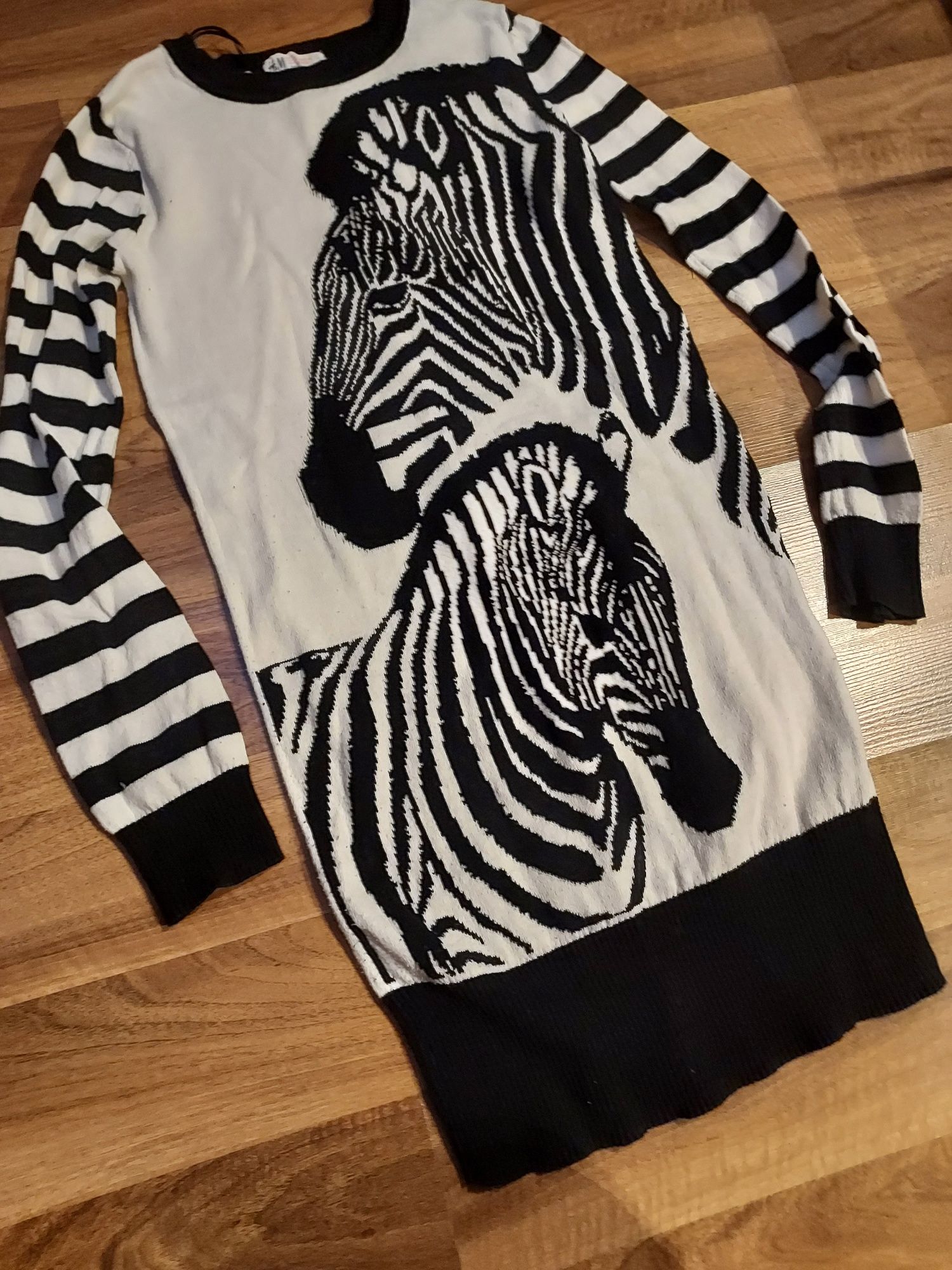 Sukienka tunika sweter swterek zebra hm do szkoły