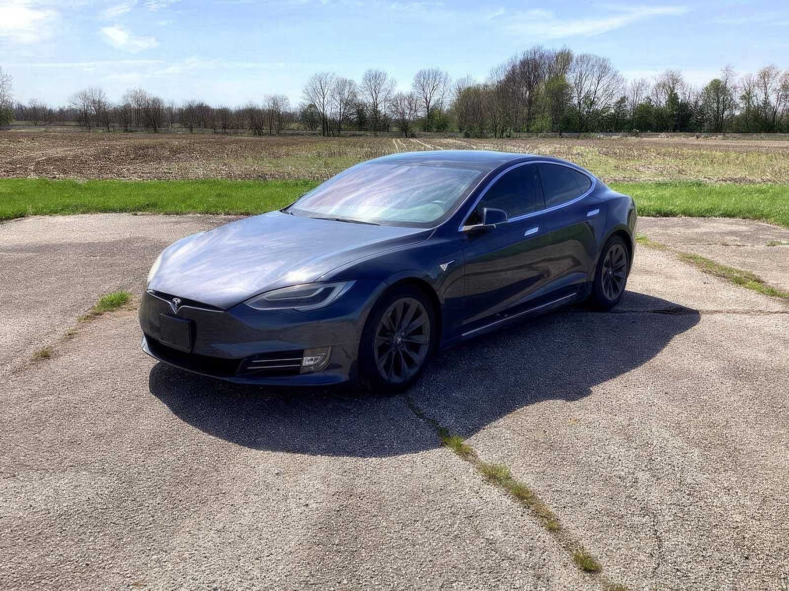2020 Tesla Model S Long Range