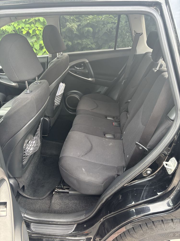 Toyota RAV-4 2.2 D 4x4 Właściciel/Hak/Box
