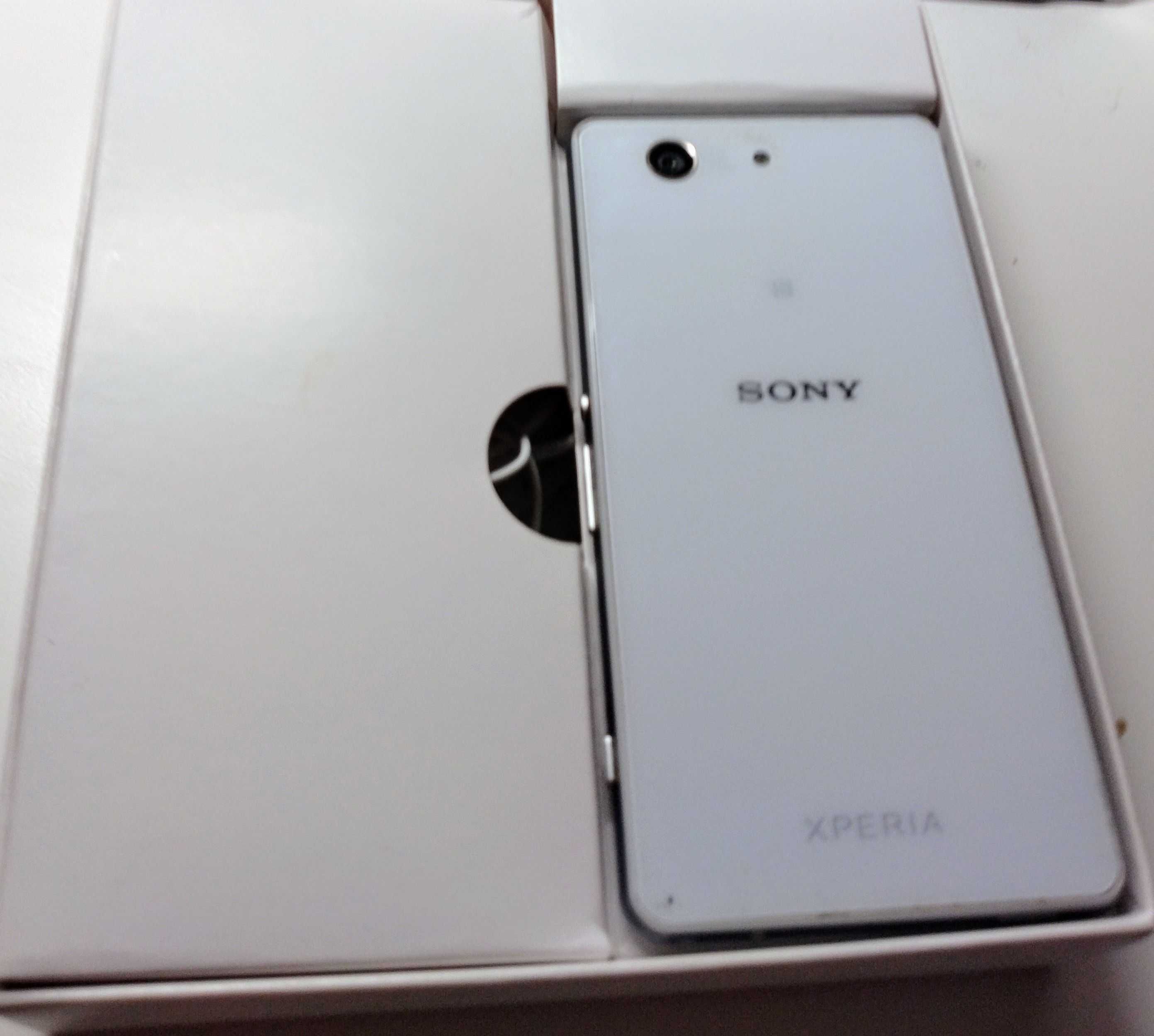 Sony Xperia Z3 Compact Branco