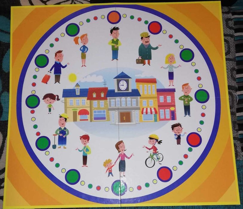 Dwie gry planszowe do nauki zegara "Poznaję zegar" i "Domino zegar"