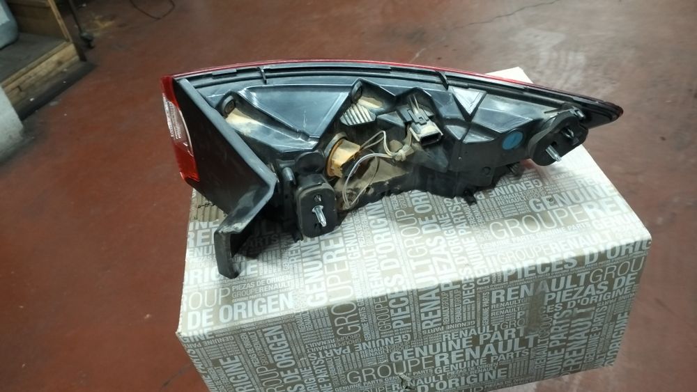 Farolim trás Esq Megane 4