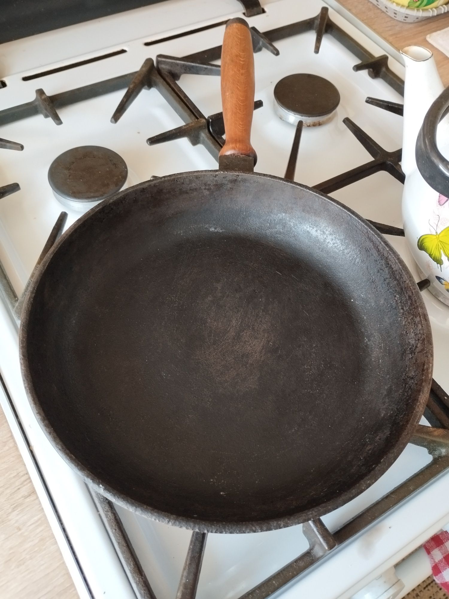 Сковородки разные