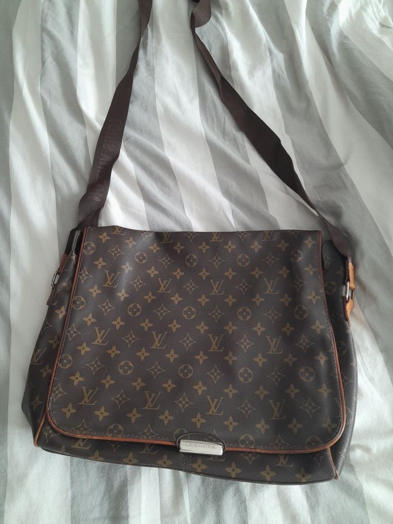 Torba na ramię Louis Vuitton skóra A4