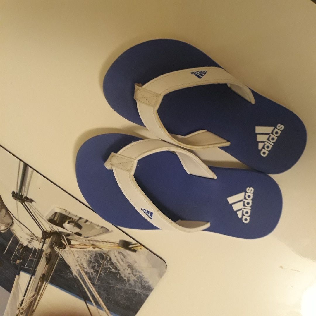 Adidas idealny stan klapki japonki dziecięce 29