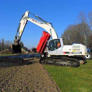 Гусеничний екскаватор Terex TC260LC