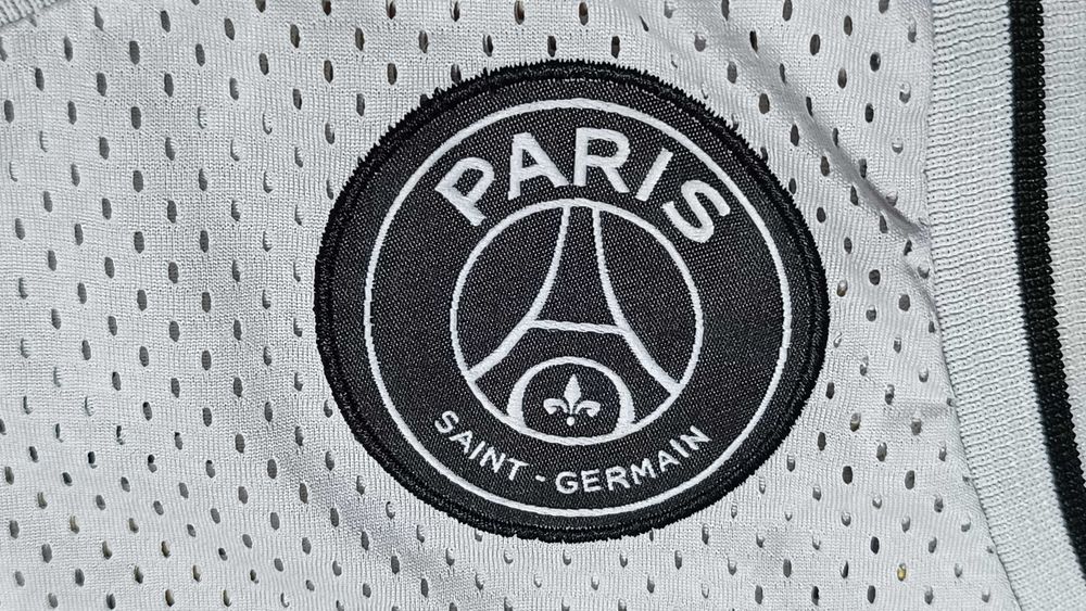 Koszulka JORDAN PARIS SAINT-GERMIN r.M stan bardzo dobry