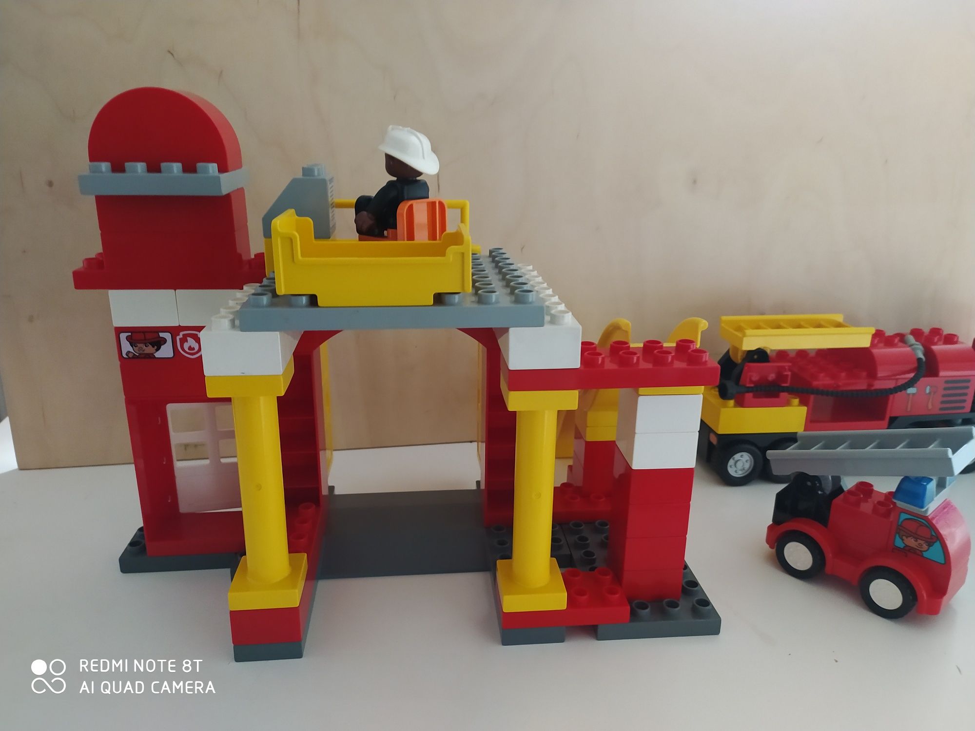 Lego duplo remiza strażacka tir