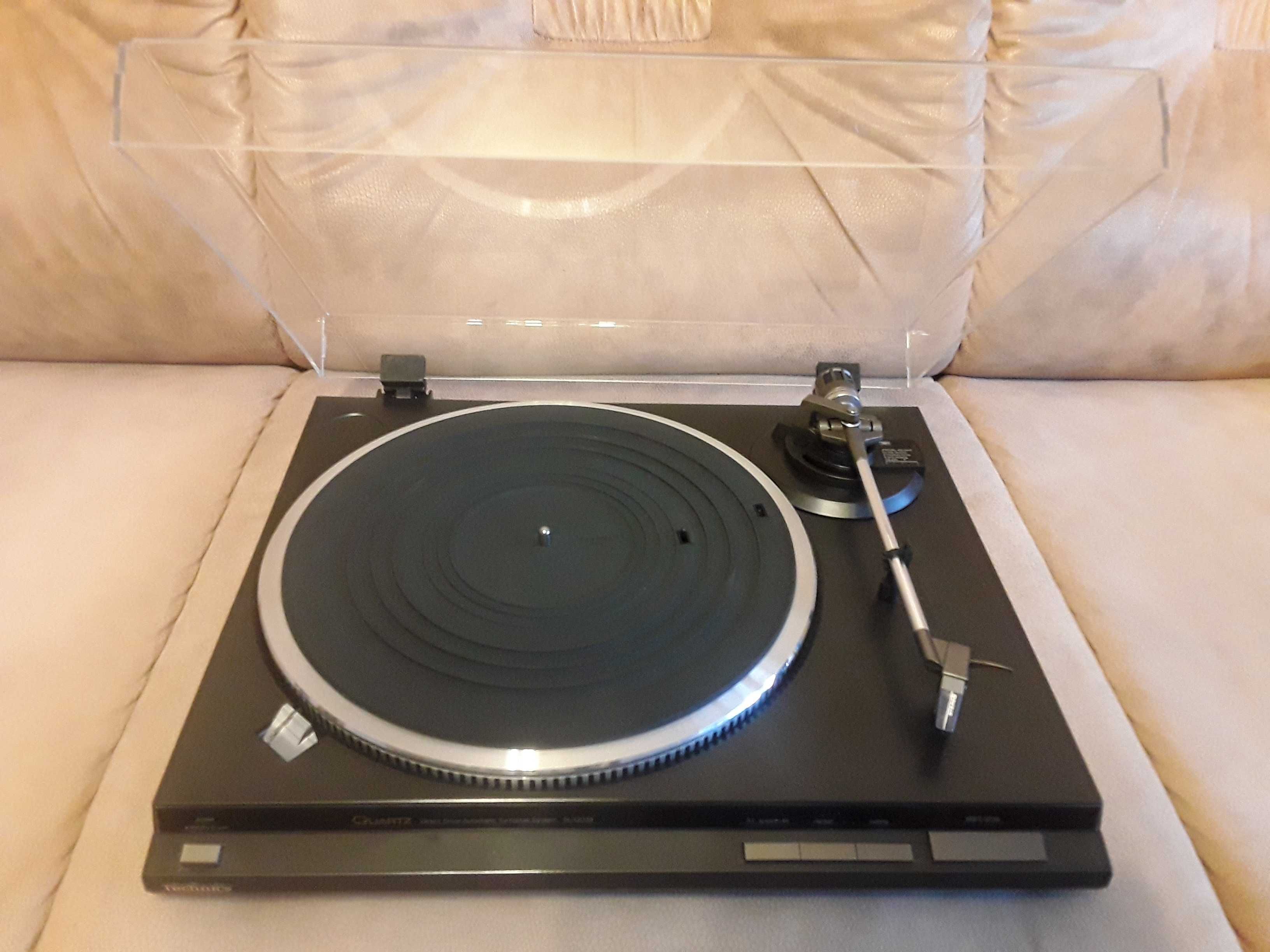 Проигрыватель винила  Technics SL-QD33 (Quartz, DD, made in Japan)