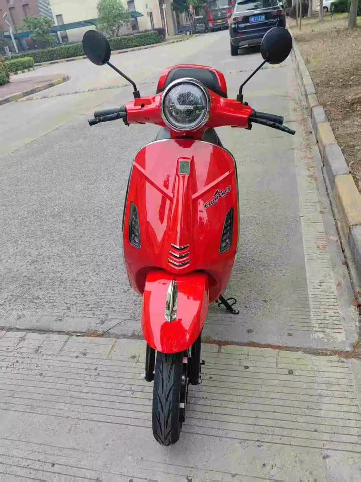 Scooter Elétrica Clássica Vespa Style | 2000W | Nova