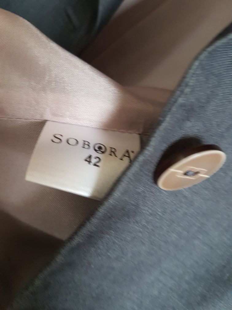 Marynarka firmy SOBORA 42