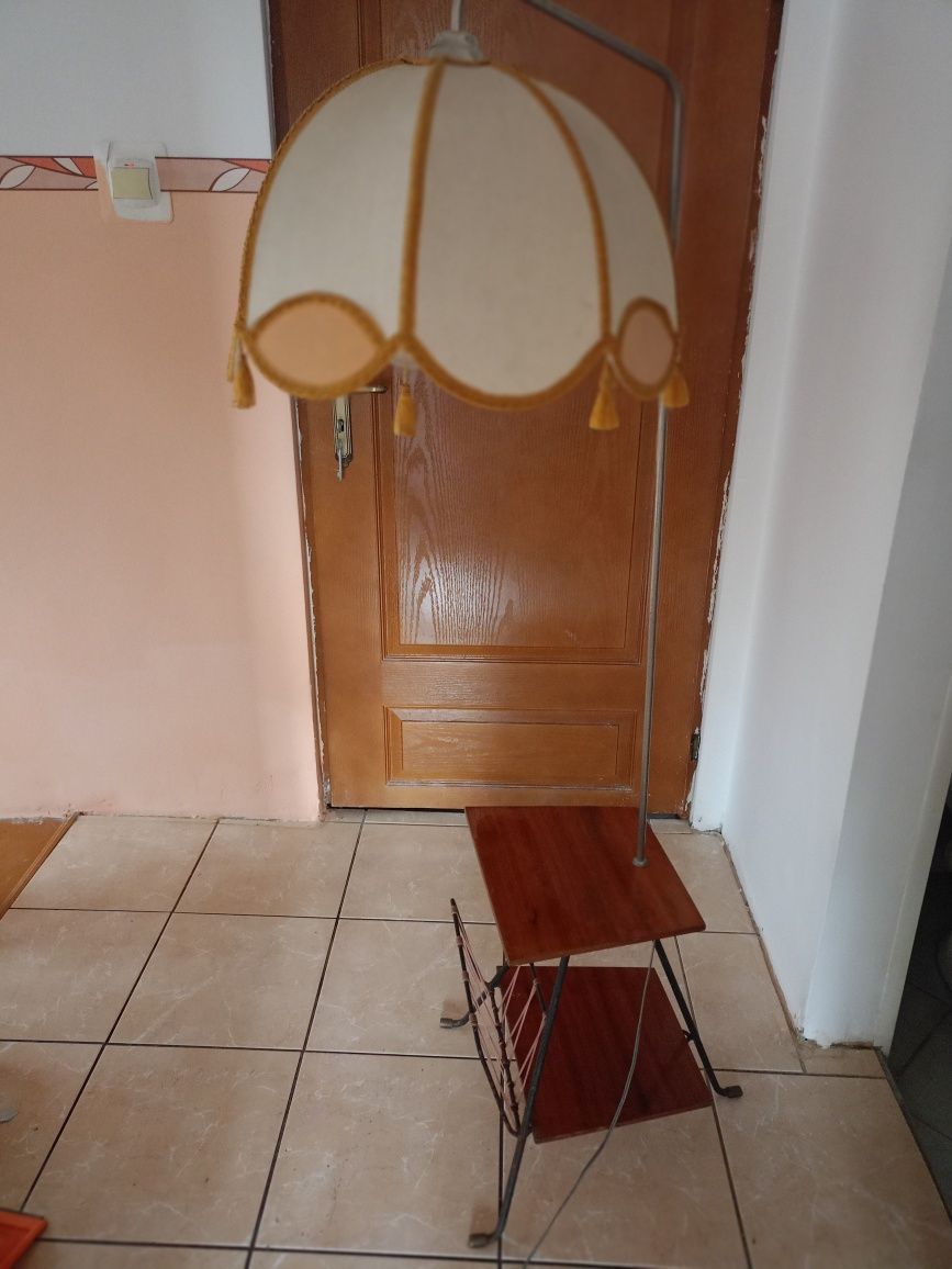 Lampa retro ze stolikiem - abażur