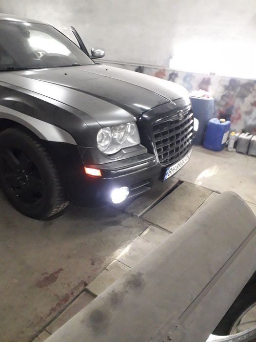 Крайслер 300с 5.7 хеми awd