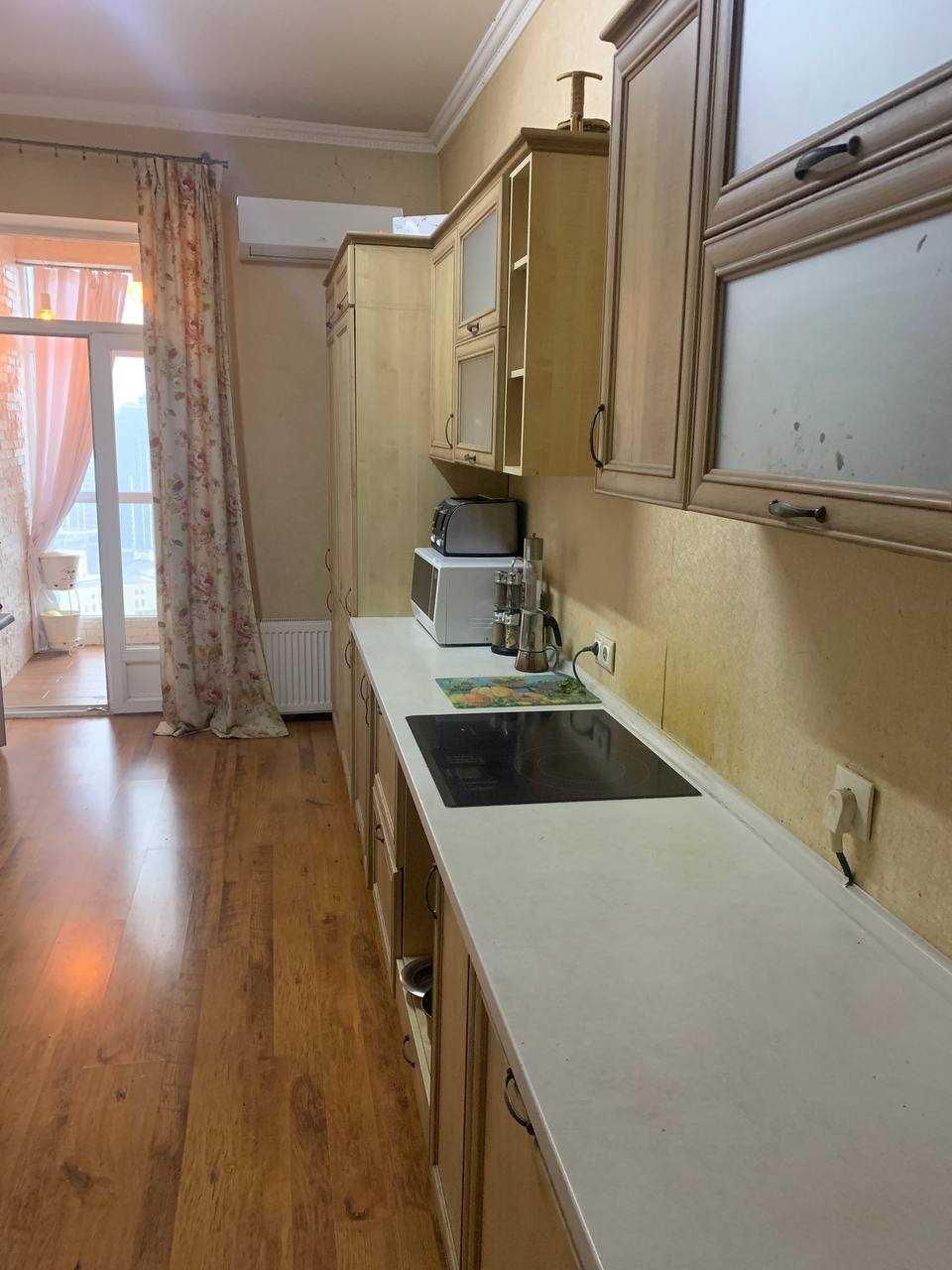 Продаж 3к квартири 102 кв. м на просп Лобановського ЖК Александровский