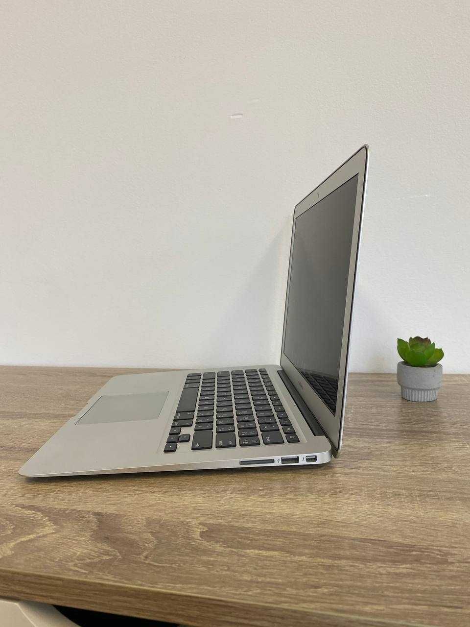 MacBook Air (13-inch, 2017)  i5 8 ГБ 1600 MHz DDR3