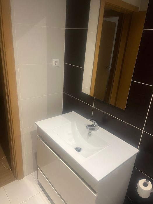 Quarto para arrendar, entrada imediata