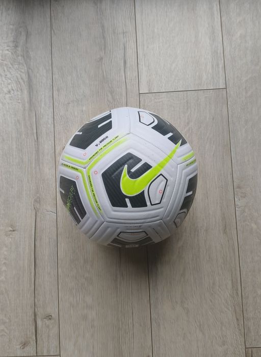 Nike Piłka nożna Academy Team