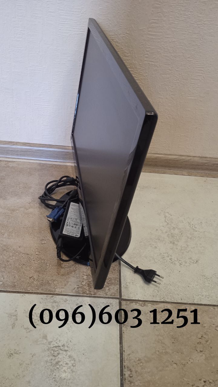 Full HD Монітор 22" Samsung S22C300B 75 Гц (DVI+VGA) 1920x1080)