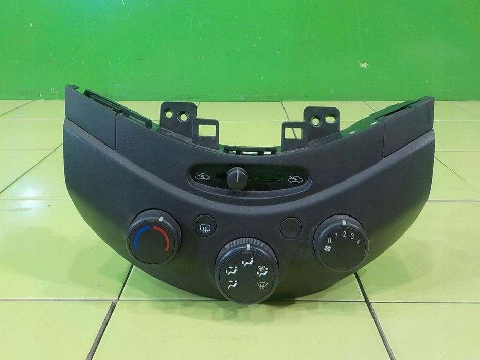 SPARK M300 II 1.0 B 12r 5D panel klimatyzacji 95979297 9297ZD160031