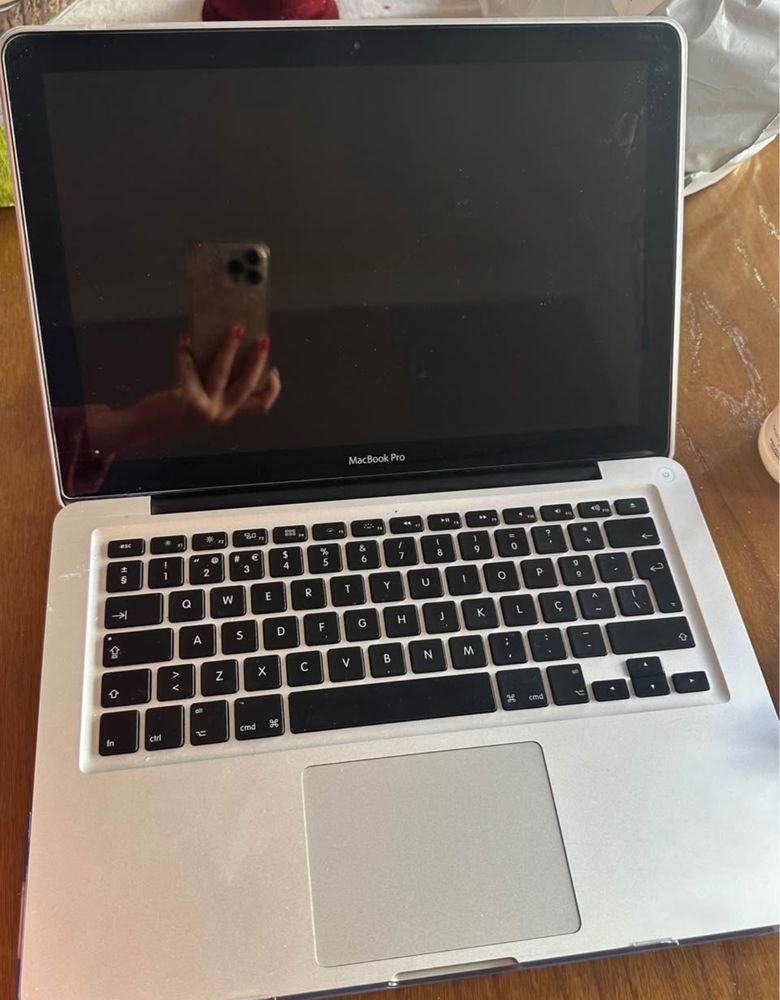 Macbook Pro finais de 2011 caixa e carregador original