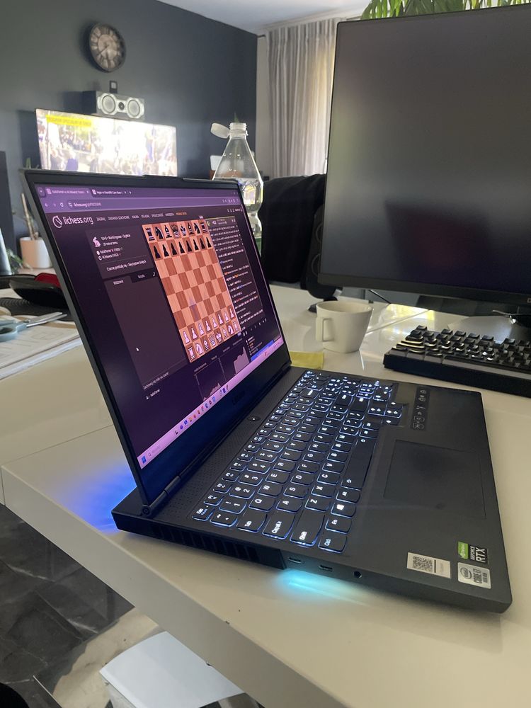 Laptop lenovo legion 7 15IMH05
