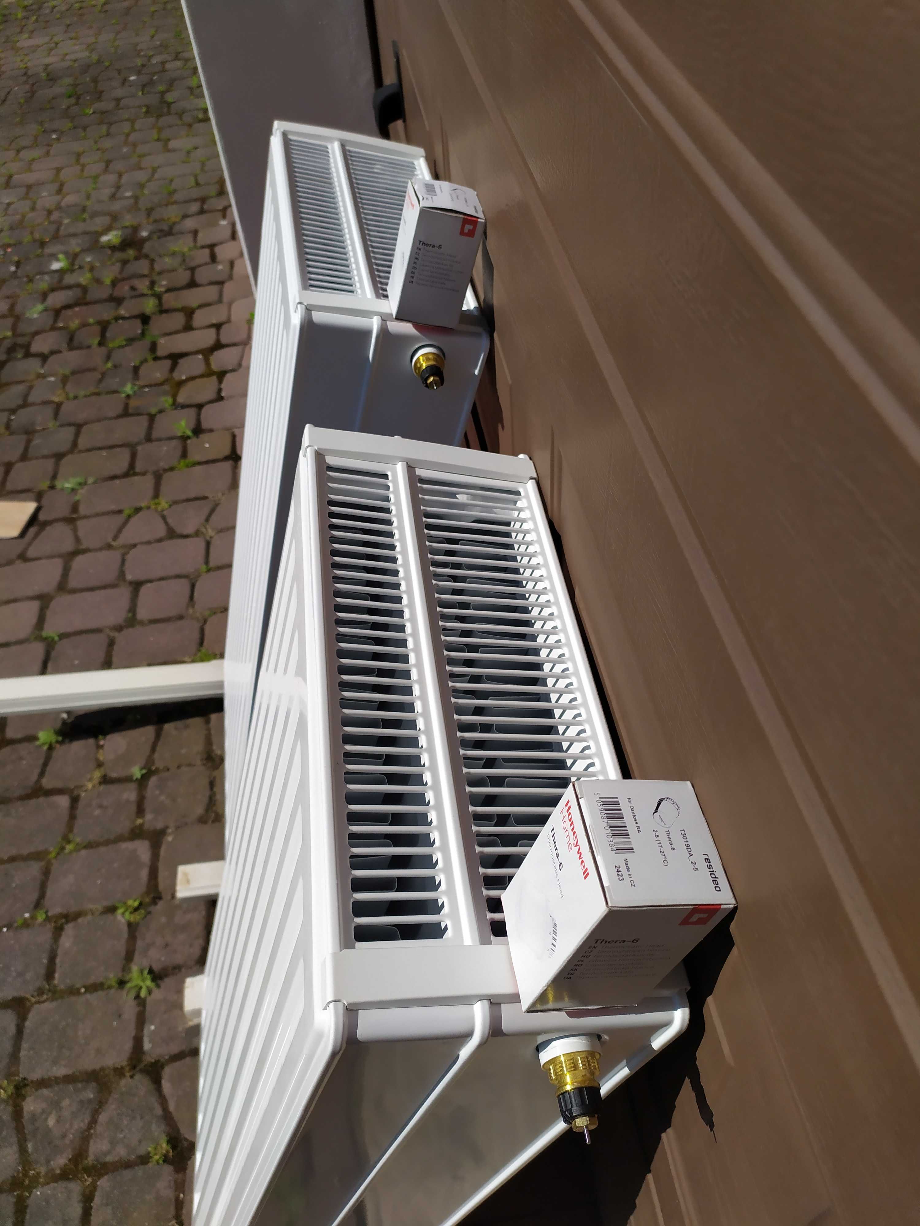 Grzejnik panelowy trzypłytowy biały 900x400 (90x40 cm) + termostat