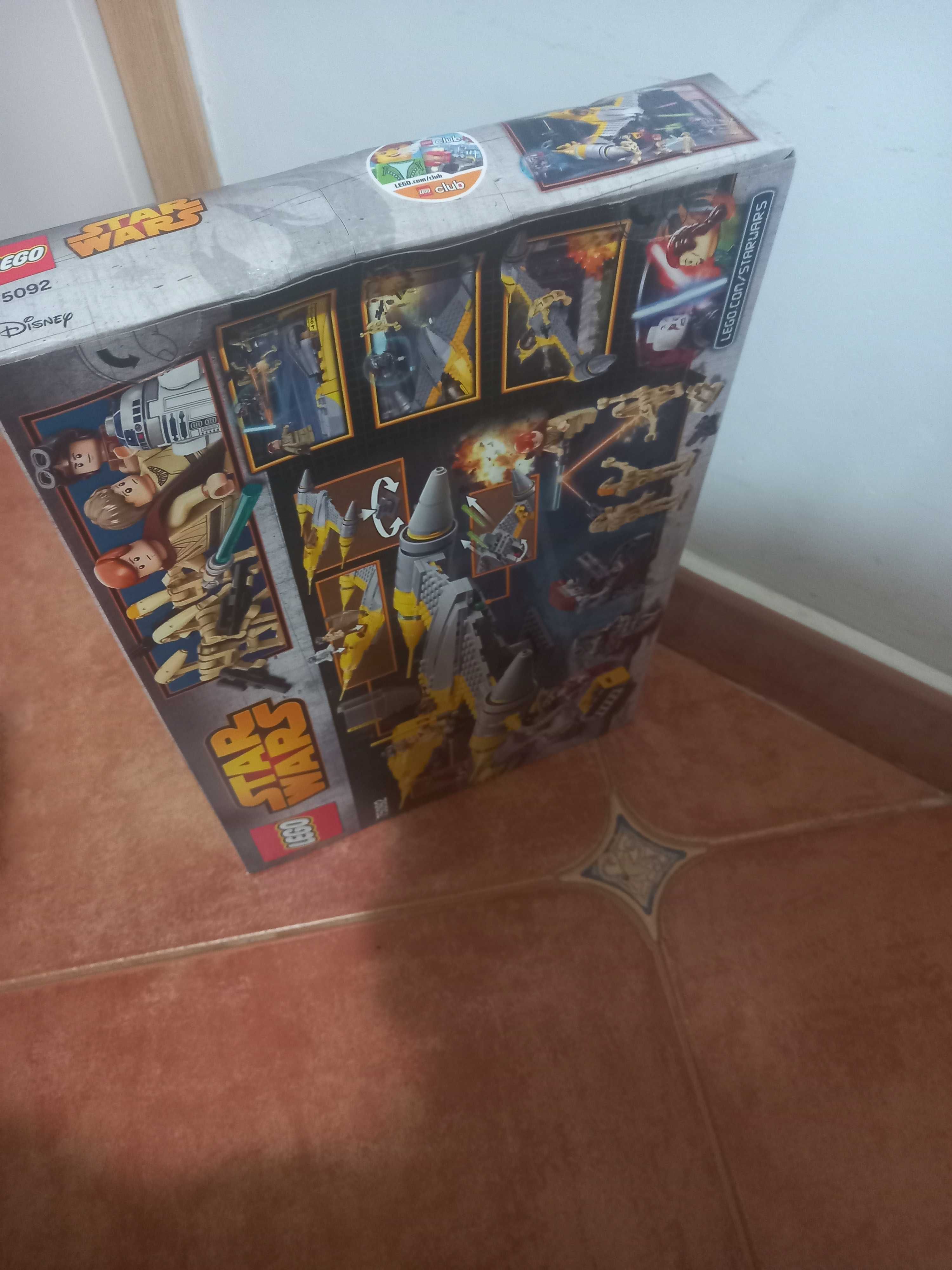 LEGO 75092 Gwiezdny myśliwiec Naboo