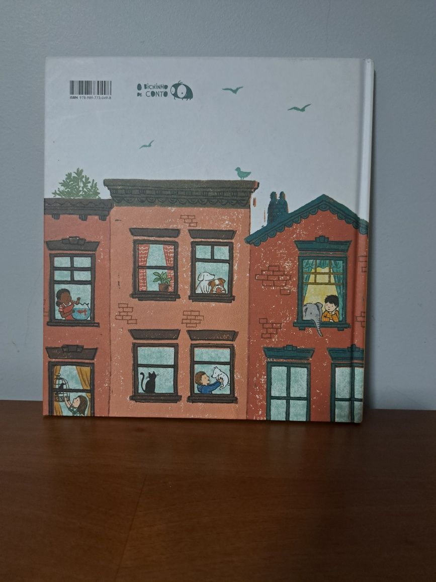 Elefantes não entram - livro infantil