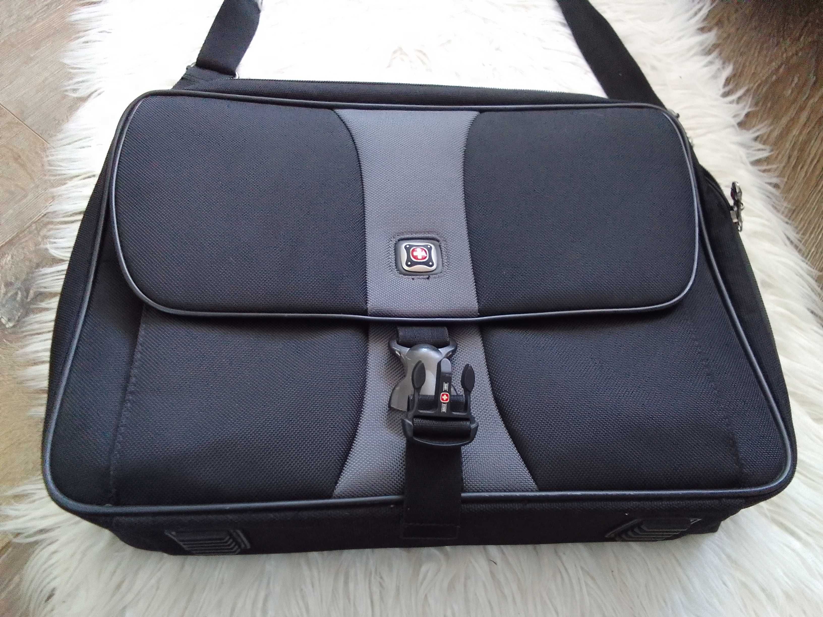Torba na notebooka jak Nowa torba na laptopa Wenger Legacy teczka