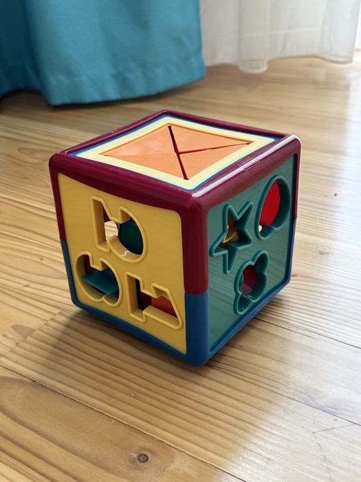 Іграшка-сортер Battat Lite Розумний куб