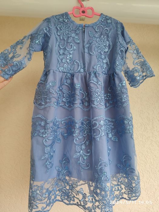 Стильне оригінальне плаття,сукня на свято,випускний,в церкву 116-122 р