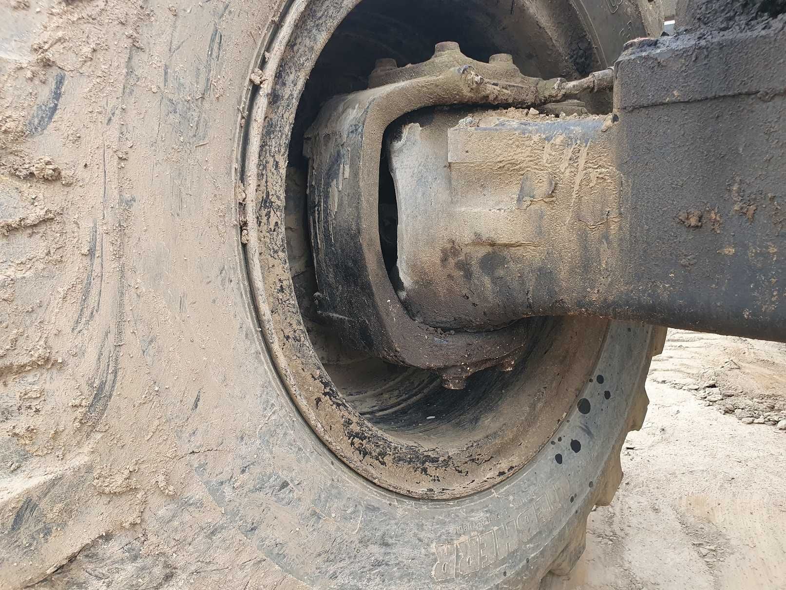 koparka jcb js 130 , 145 , 160 zwrotnica koła zwolnica półoś