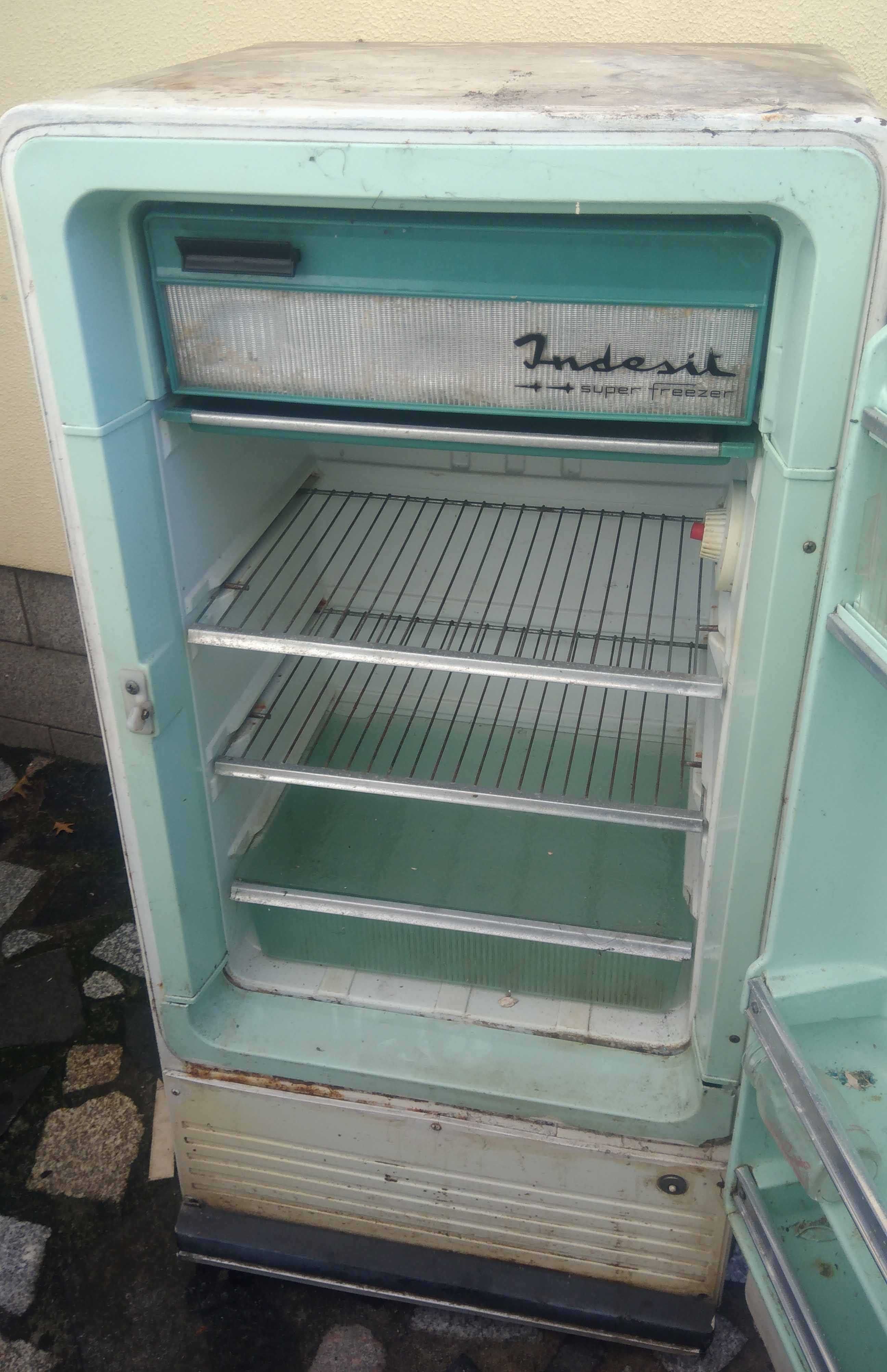 Frigorífico Vintage - INDESIT (para restauro)