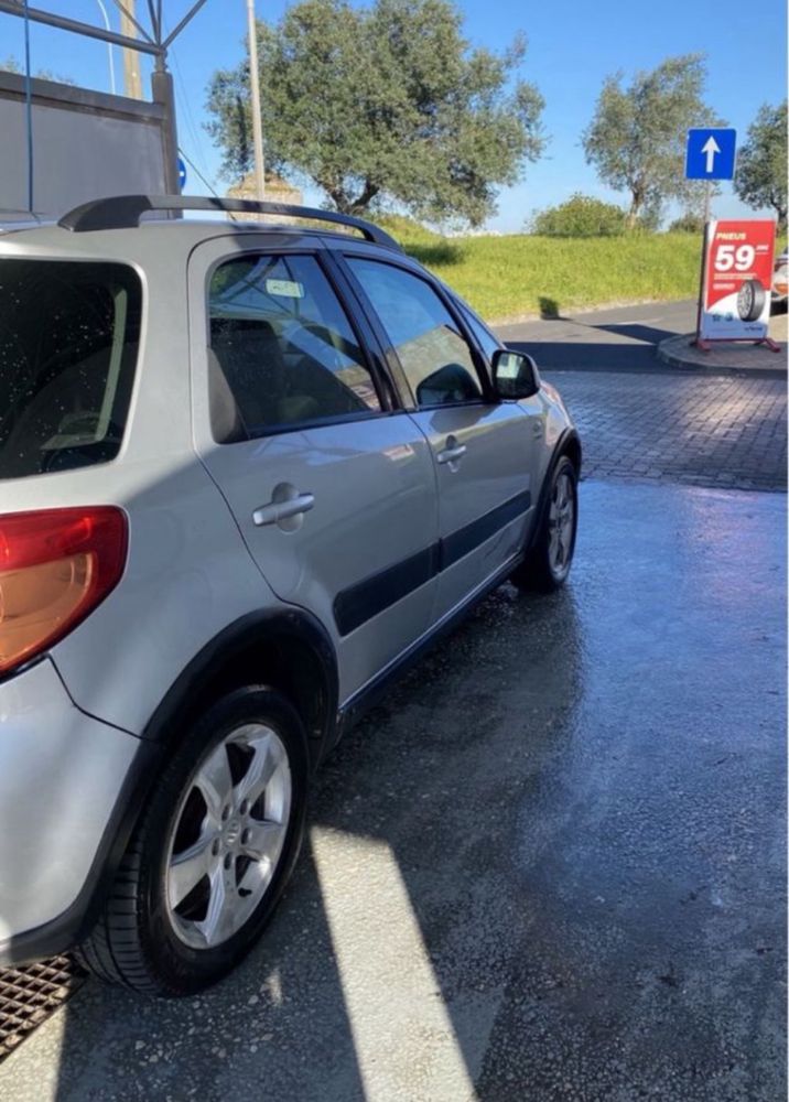 Suzuki SX4 1.6 DDIS • 90 cv • 2010 • Potência (kW) 66 • CO2 129