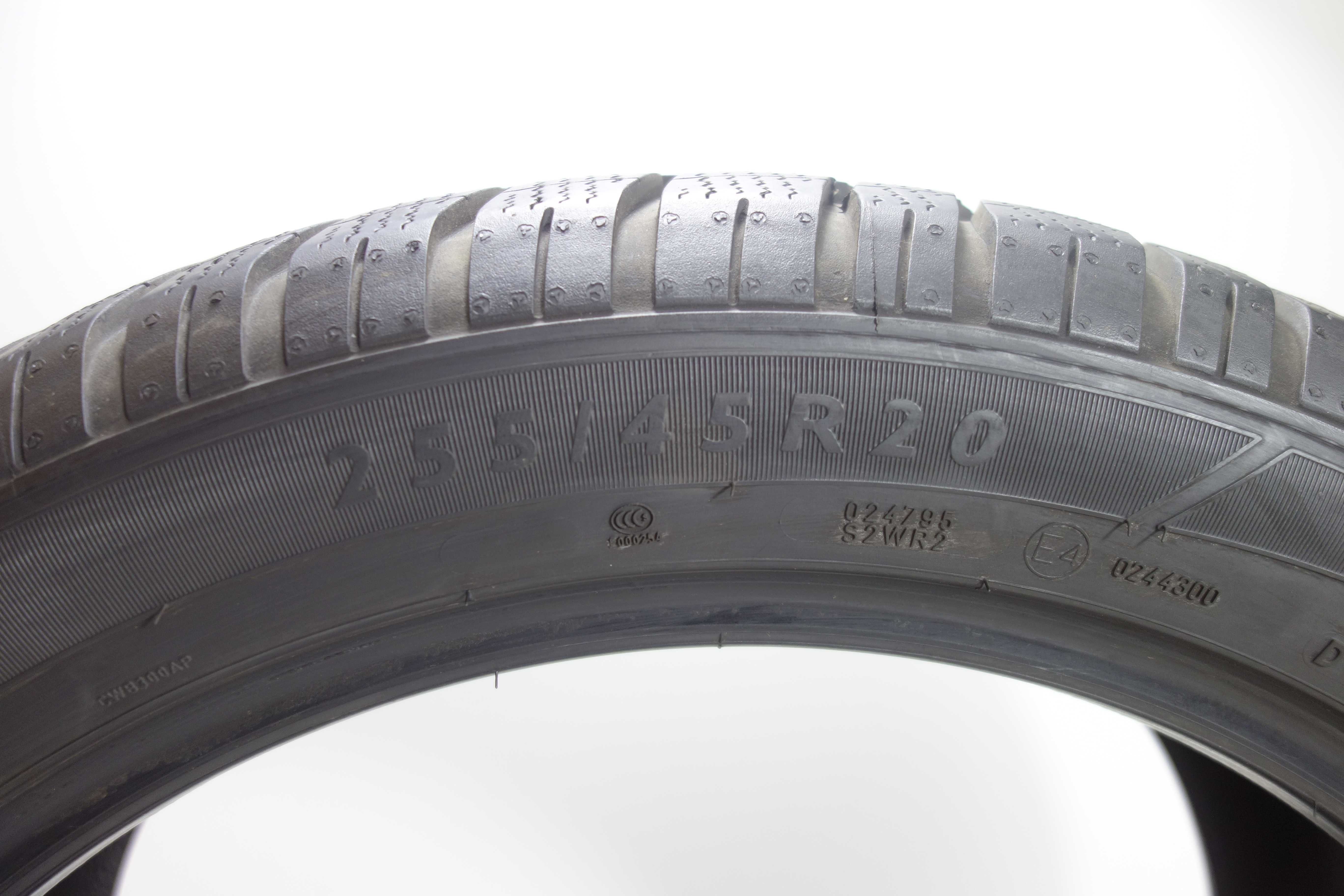 Opony zimowe 255/45/20 - DUNLOP Sp Winter Sport 3D AO