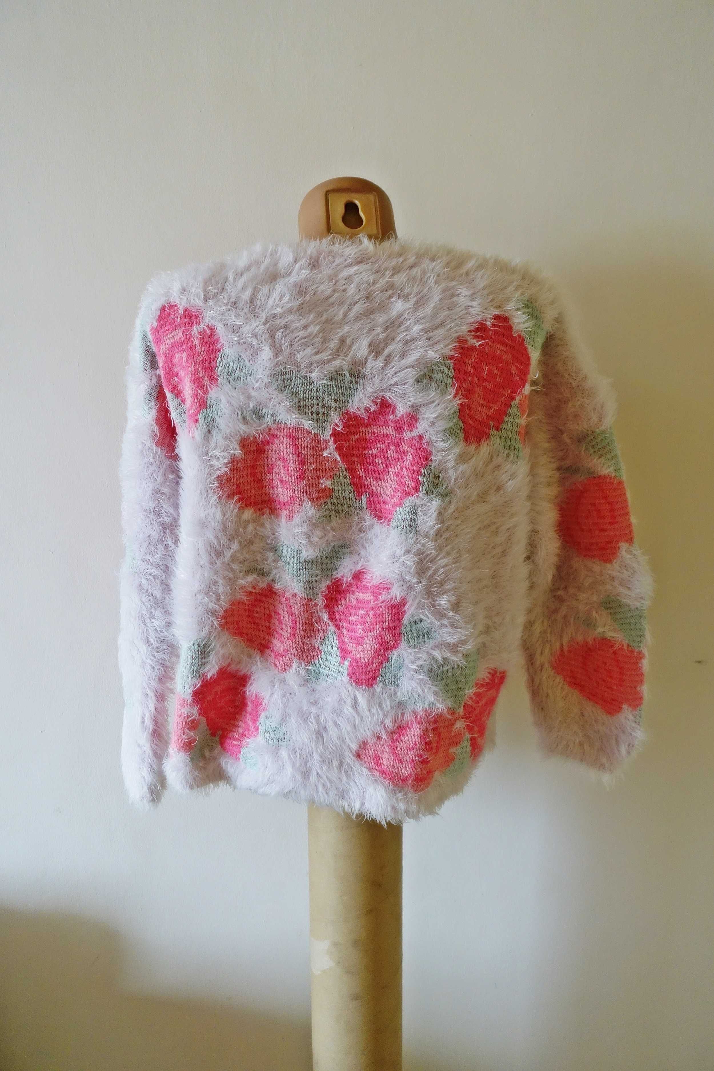 Sweter damski kolorowy typu włochacz 40/42.